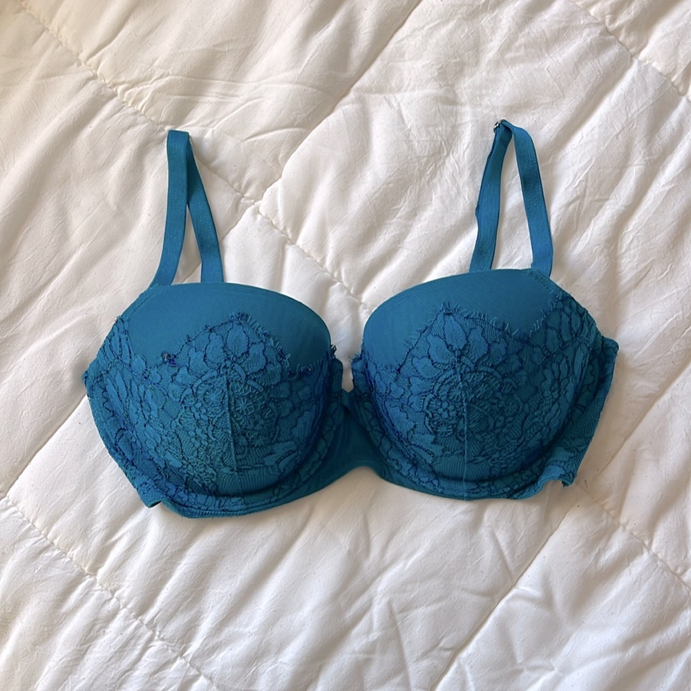 Very sexy Balconette Bra by Victoria Secret